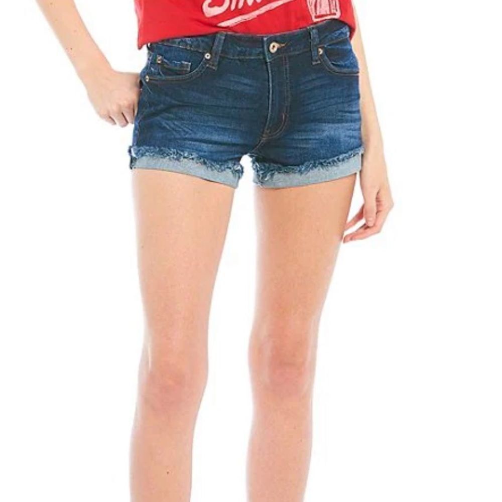 Celebrity Pink 7/28 Midrise 3” Inseam Frayed Flip Cuffed Denim Stretch Shorts
